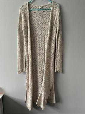 Freshman Open Crochet Knit Cardigan in Light Beige